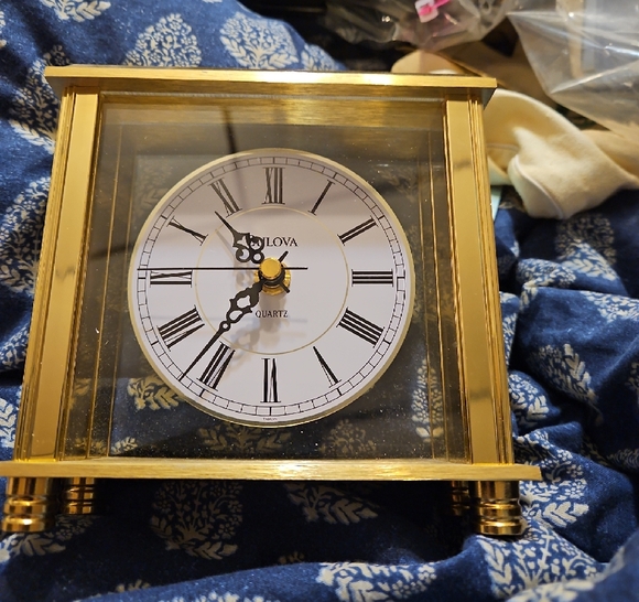Bulova Other - Bulova Gold and White Wall Clock Elegant Decor